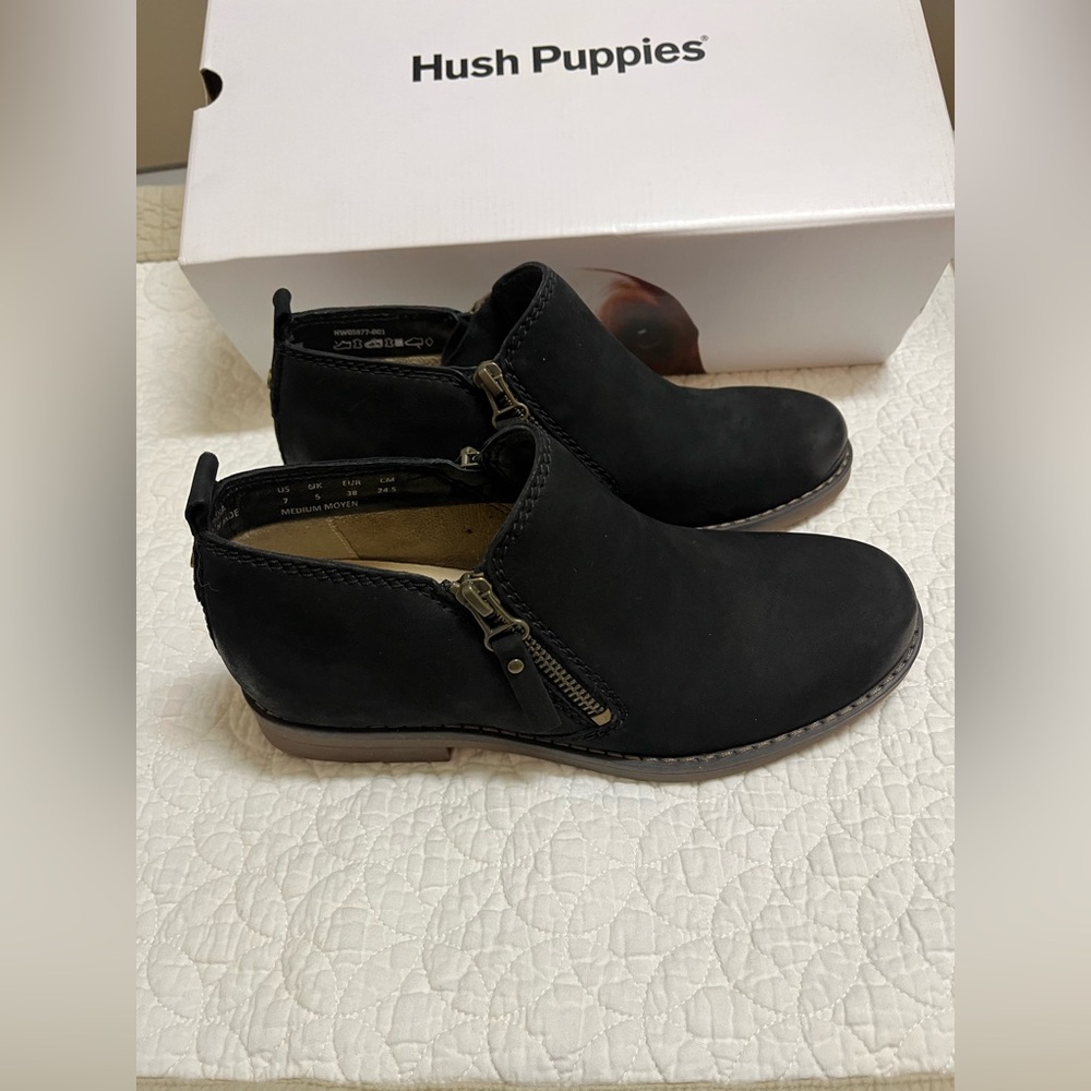 Hush Puppies Mazin Cayto Booties, new in original box, Size 7 - Picture 2 of 6